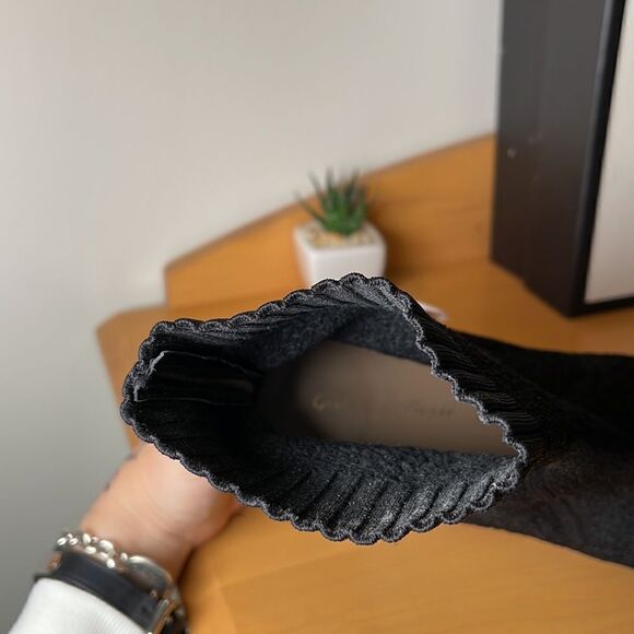 EUC Gianvito Rossi Black Stretch Textured Sock Boot Kitten Heel 39.5/9.5 - Picture 13 of 14